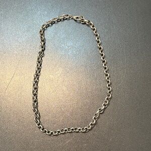 Industrial-style Rolo Chain Necklace